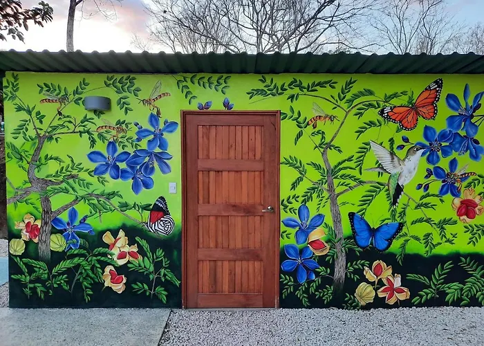 Eco-turismo Guayacanes
