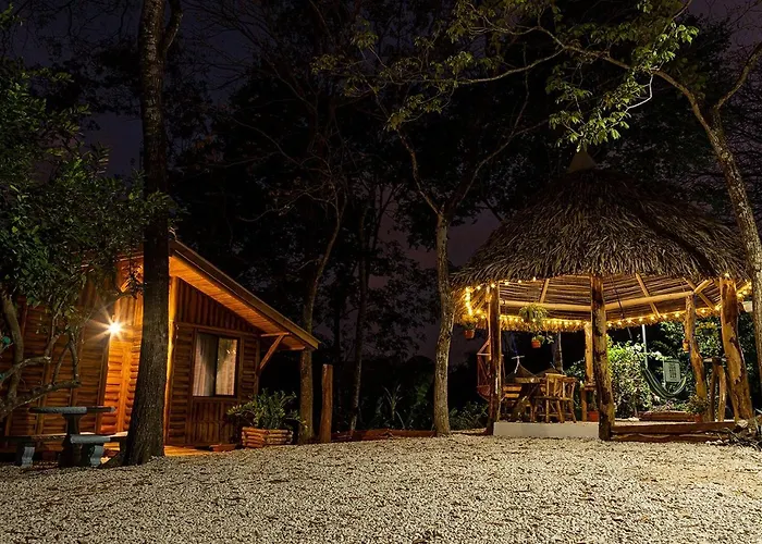 Eco-turismo Guayacanes *