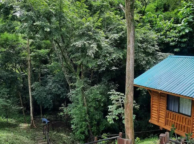 Eco-turismo Guayacanes *