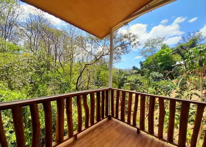 Eco-turismo Guayacanes Sámara