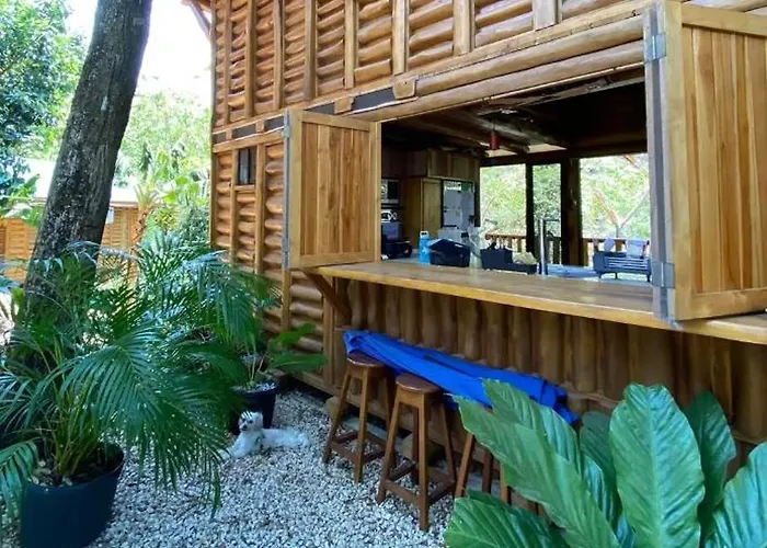 Eco-turismo Guayacanes * Sámara