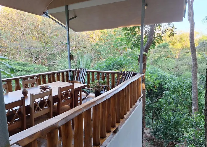 Eco-turismo Guayacanes Sámara